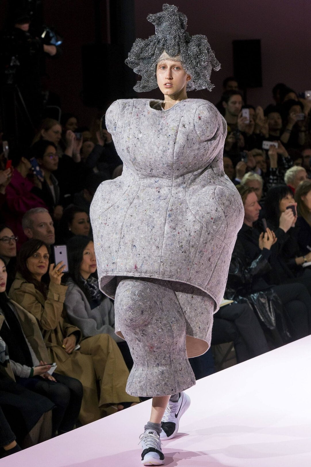 Comme des Garçons: Ready-to-wear AW17 - 10 Magazine